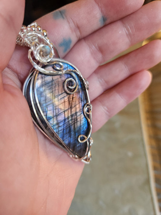 Lunar Veil Labradorite Pendant